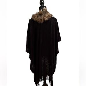 Croft & Barrow One Size black knit wrap with faux fur collar